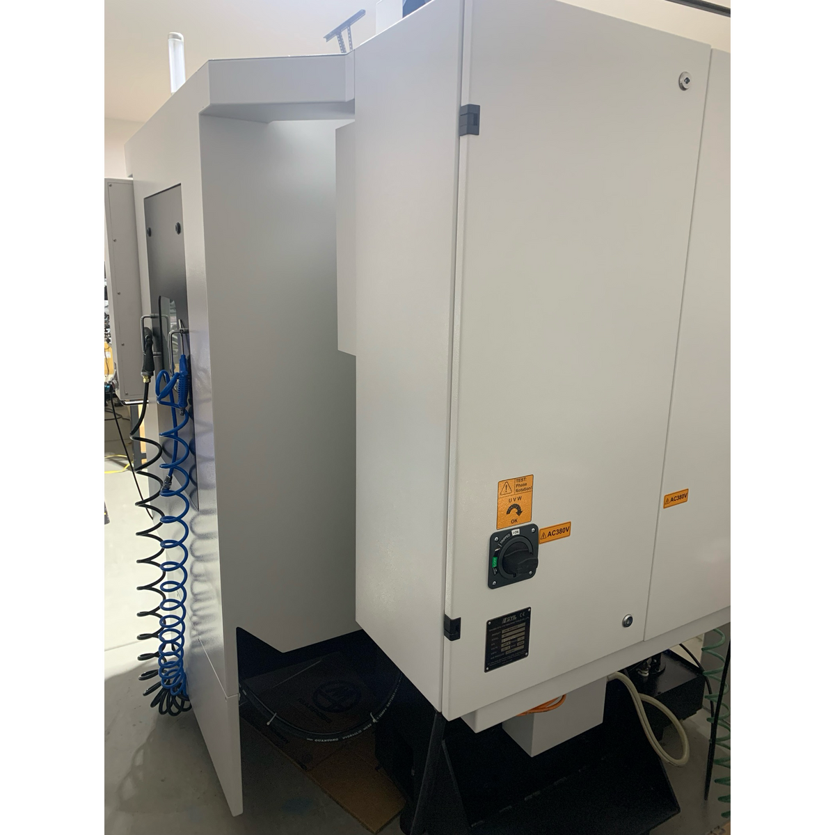 2025 Syil X7 Vertical Machining Center